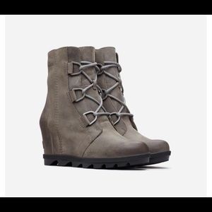 SOREL JOAN OF ARTIC WEDGE II - QUARRY